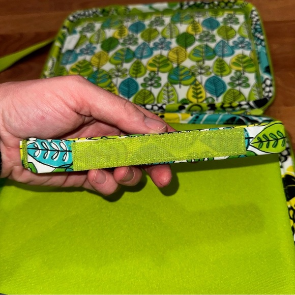 Vera Bradley Retired "Limes Up" Mini Laptop/iPad Hard Case Used Nice Condition - Picture 12 of 16